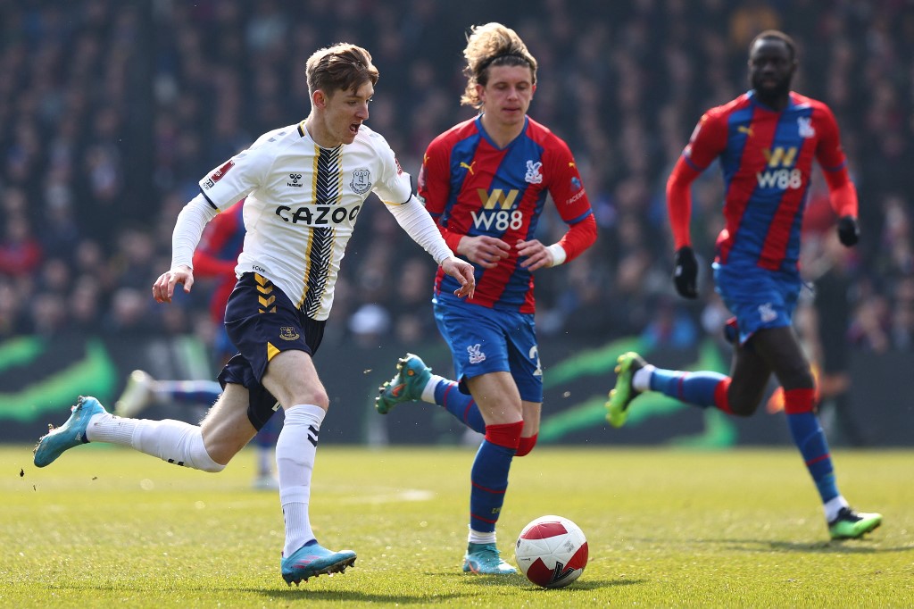 爱游戏中国-我在足坛做霸王笔趣阁