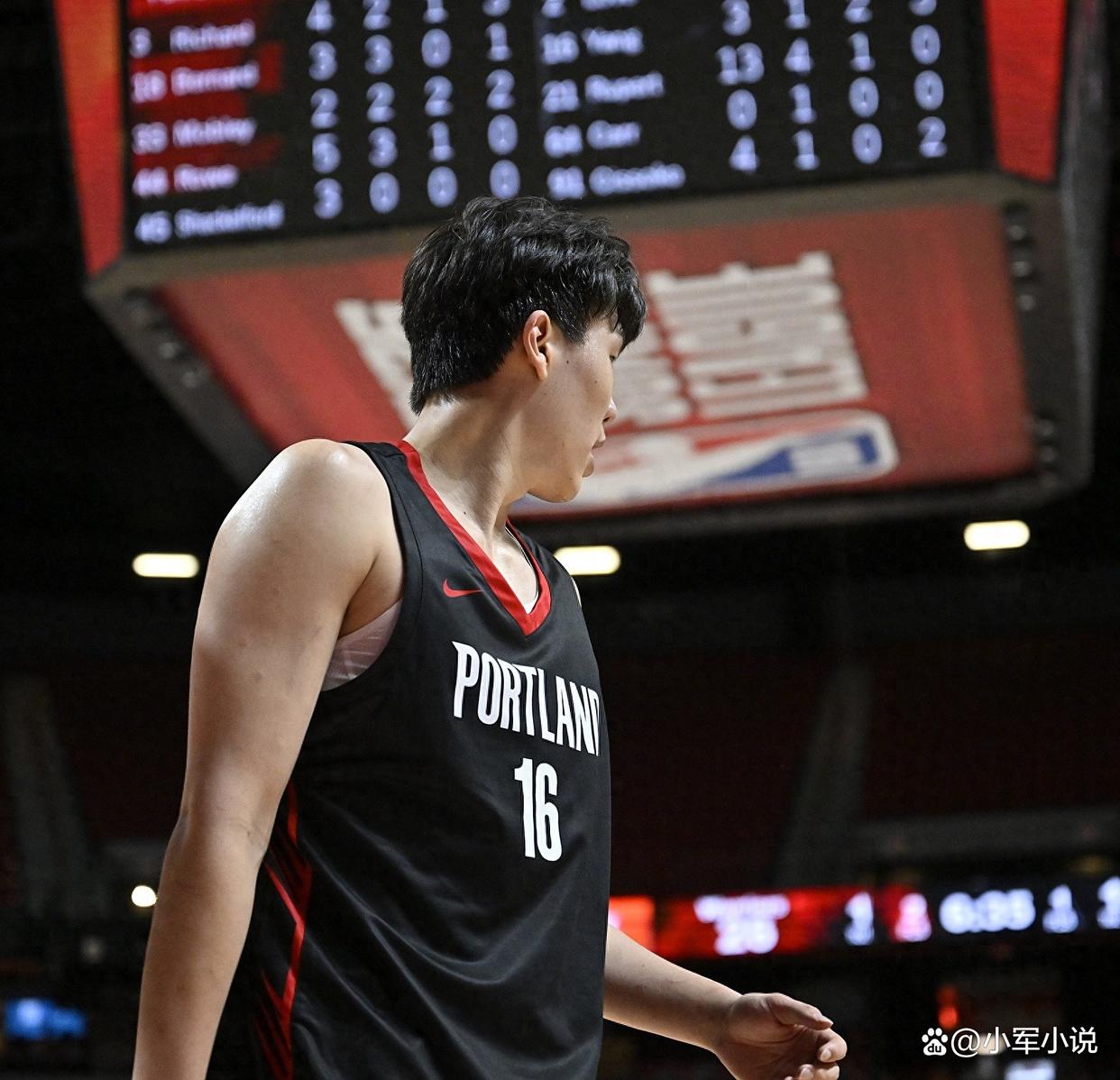 爱游戏娱乐-包含赛地聚焦——CBA常规赛集结日热度飙升，北京国安远射贴柱，球迷炸锅，身体对抗强度拉满的词条